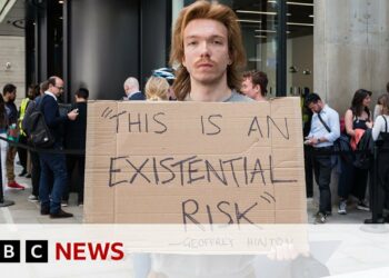 AI could lead to extinction, experts warn – BBC News